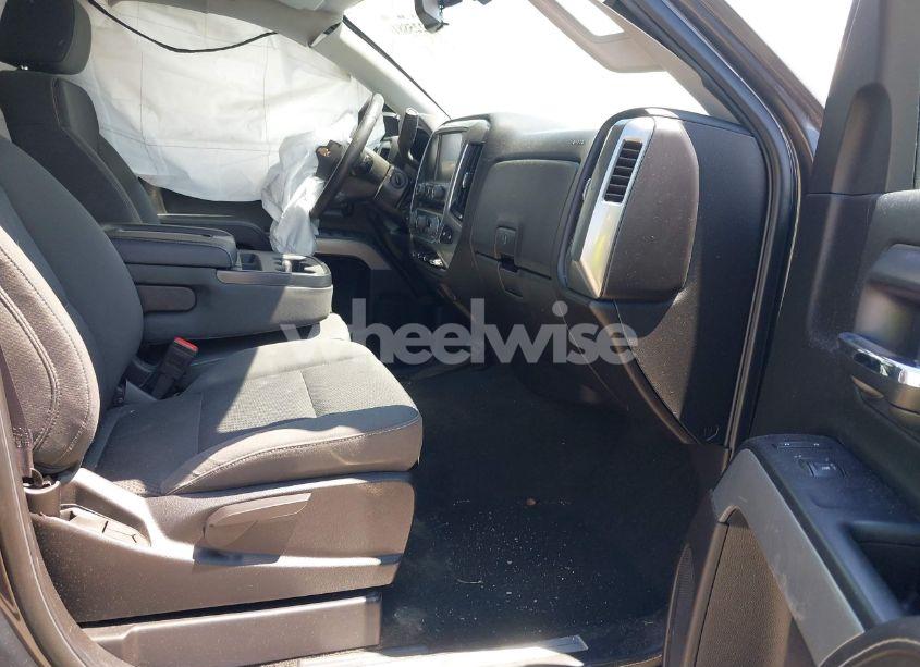 Photo 5 of 2015 Chevrolet Silverado 1500 2LT (VIN 1GCVKREC1FZ348711)