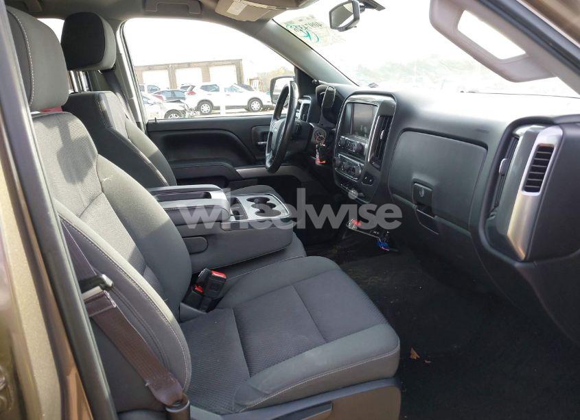 Photo 5 of 2015 Chevrolet Silverado 1500 1LT (VIN 1GCVKREC1FZ358672)