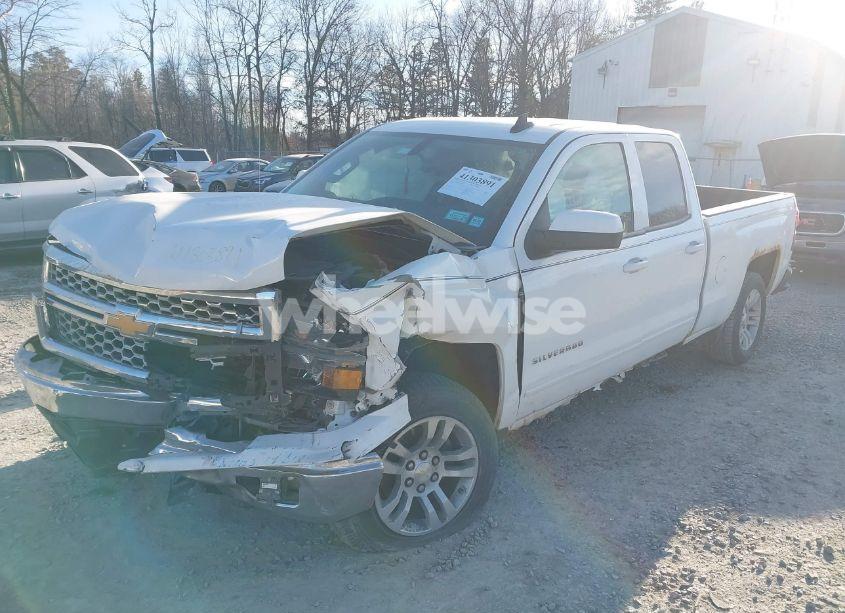 Photo 2 of 2015 Chevrolet Silverado 1500 1LT (VIN 1GCVKREC1FZ403836)