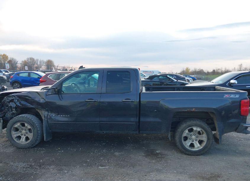 Photo 15 of 2015 Chevrolet Silverado 1500 2LT (VIN 1GCVKREC1FZ406297)