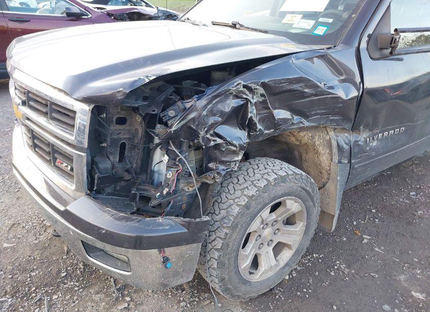 Photo 6 of 2015 Chevrolet Silverado 1500 2LT (VIN 1GCVKREC1FZ406297)