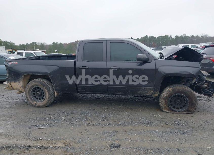 Photo 13 of 2015 Chevrolet Silverado 1500 1LT (VIN 1GCVKREC1FZ419888)