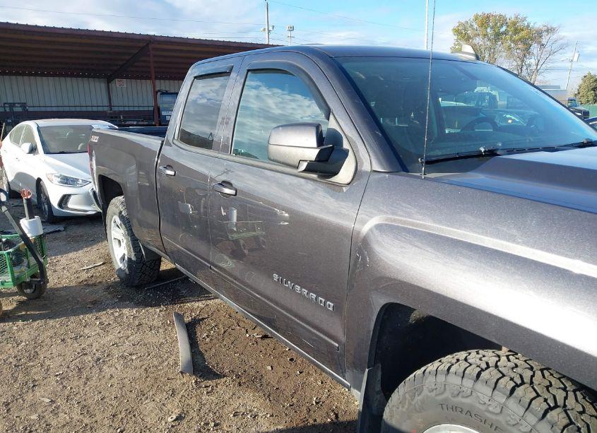 Photo 13 of 2016 Chevrolet Silverado 1500 2LT (VIN 1GCVKREC1GZ210927)