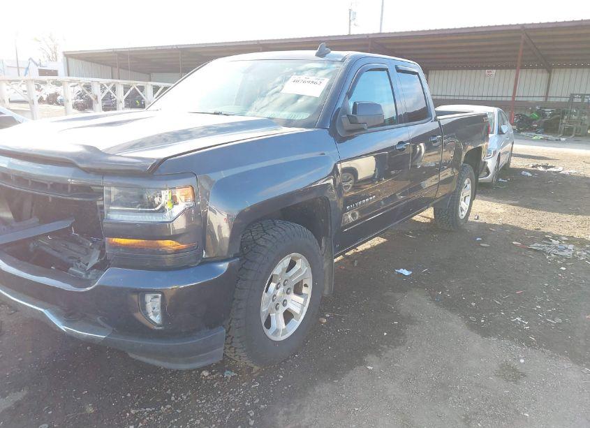 Photo 2 of 2016 Chevrolet Silverado 1500 2LT (VIN 1GCVKREC1GZ210927)