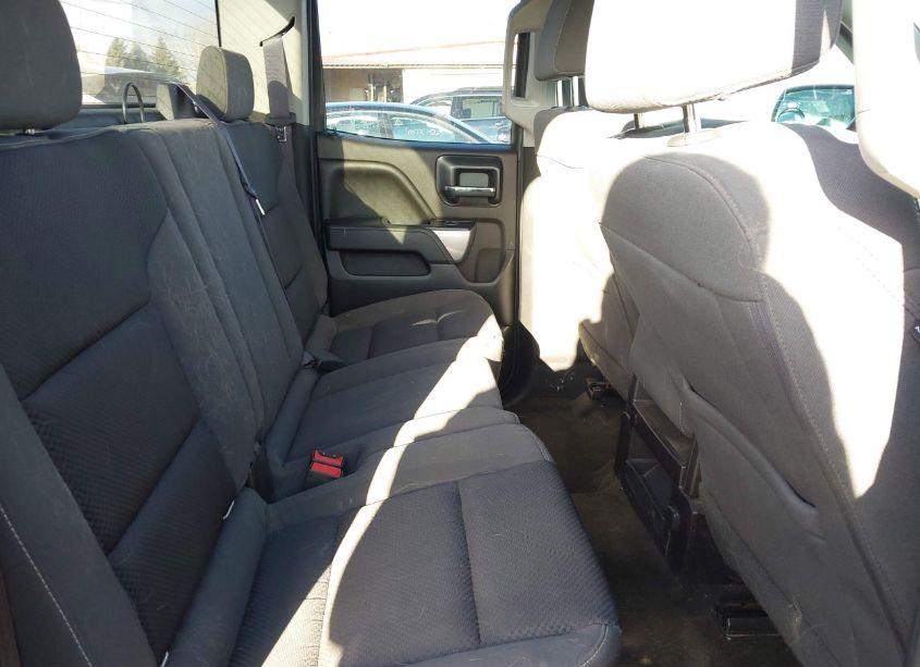 Photo 8 of 2016 Chevrolet Silverado 1500 2LT (VIN 1GCVKREC1GZ210927)