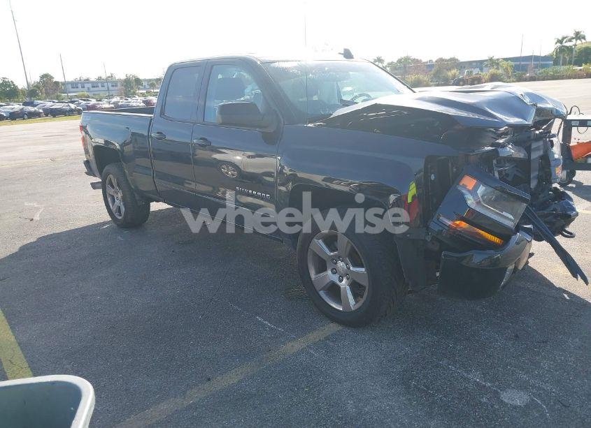 2016 Chevrolet Silverado 1500 2LT (VIN 1GCVKREC1GZ245984) main photo