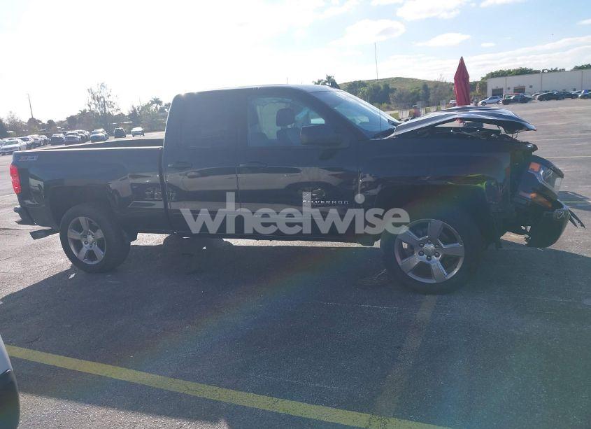 Photo 13 of 2016 Chevrolet Silverado 1500 2LT (VIN 1GCVKREC1GZ245984)