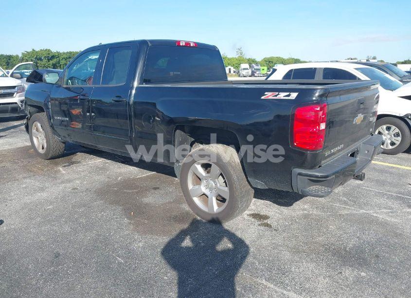 Photo 3 of 2016 Chevrolet Silverado 1500 2LT (VIN 1GCVKREC1GZ245984)