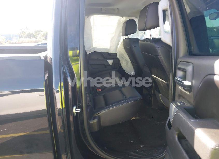 Photo 8 of 2016 Chevrolet Silverado 1500 2LT (VIN 1GCVKREC1GZ245984)