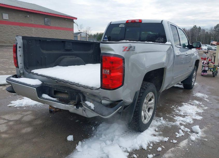 Photo 6 of 2016 Chevrolet Silverado 1500 2LT (VIN 1GCVKREC1GZ321414)