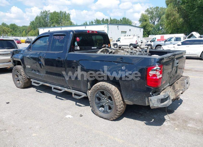 Photo 3 of 2016 Chevrolet Silverado 1500 2LT (VIN 1GCVKREC1GZ333224)