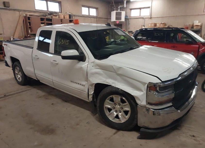 2016 Chevrolet Silverado 1500 1LT (VIN 1GCVKREC1GZ346121) main photo