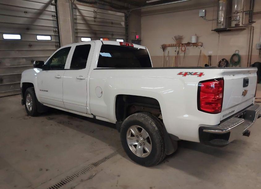 Photo 3 of 2016 Chevrolet Silverado 1500 1LT (VIN 1GCVKREC1GZ346121)