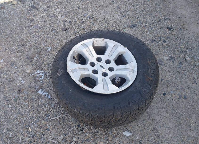 Photo 12 of 2016 Chevrolet Silverado 1500 2LT (VIN 1GCVKREC1GZ361072)