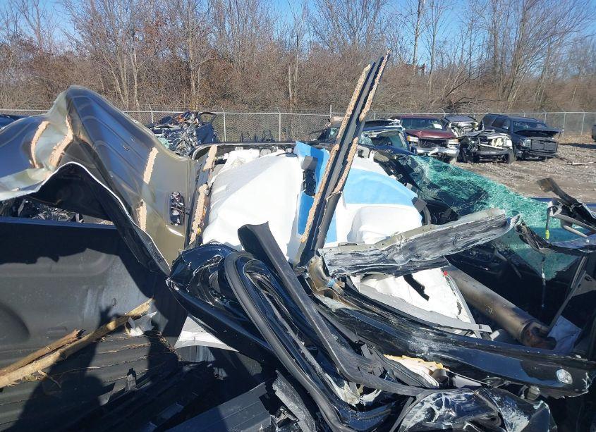 Photo 22 of 2016 Chevrolet Silverado 1500 2LT (VIN 1GCVKREC1GZ361072)