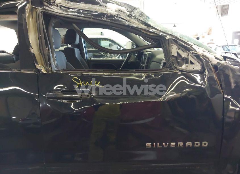 Photo 5 of 2016 Chevrolet Silverado 1500 2LT (VIN 1GCVKREC1GZ389910)