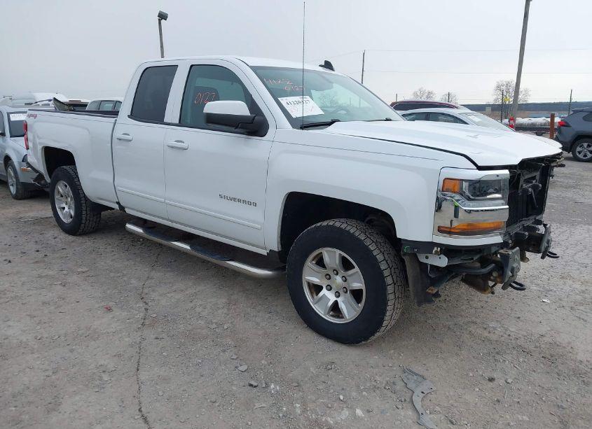 2016 Chevrolet Silverado 1500 1LT (VIN 1GCVKREC1GZ415986) main photo