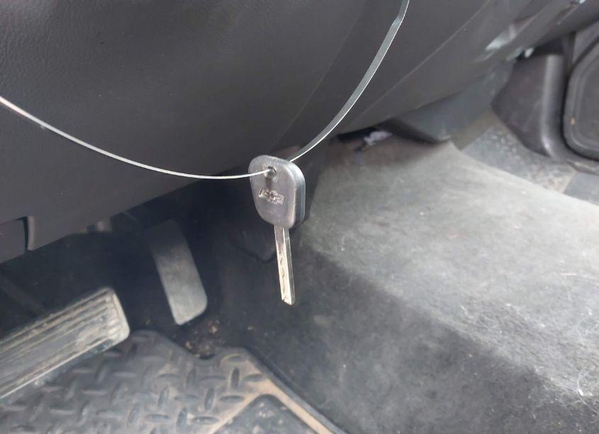 Photo 11 of 2016 Chevrolet Silverado 1500 1LT (VIN 1GCVKREC1GZ415986)