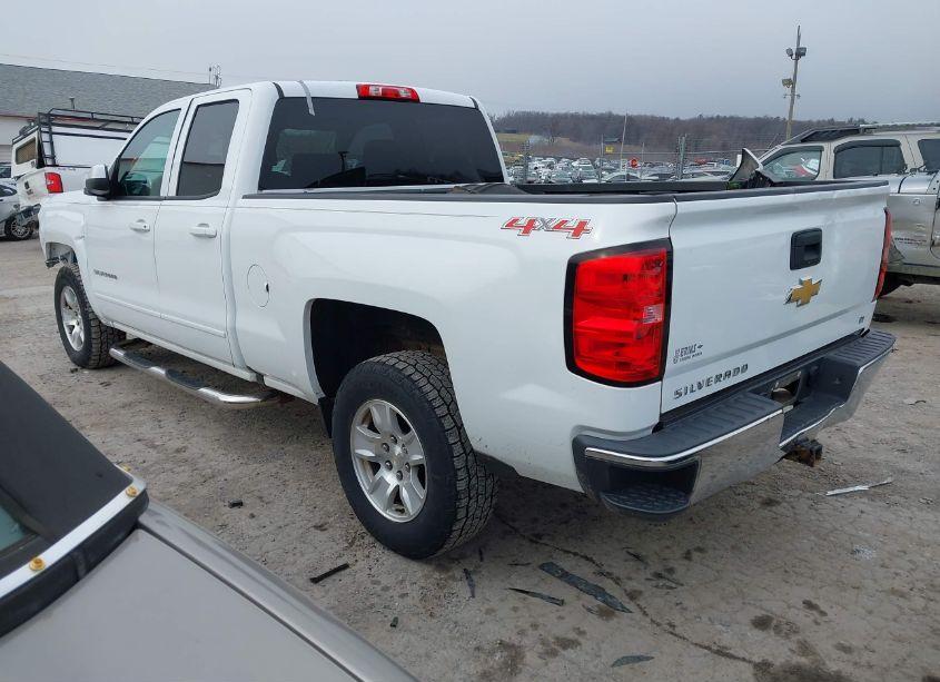 Photo 3 of 2016 Chevrolet Silverado 1500 1LT (VIN 1GCVKREC1GZ415986)