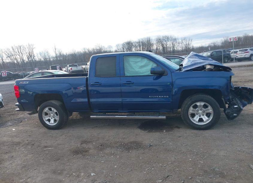 Photo 13 of 2017 Chevrolet Silverado 1500 2LT (VIN 1GCVKREC1HZ199929)