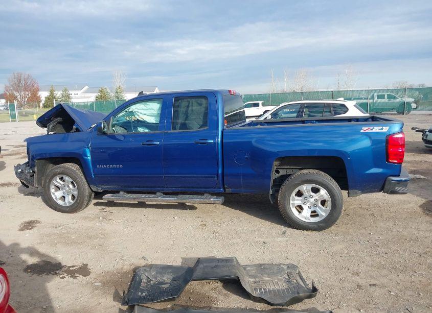 Photo 14 of 2017 Chevrolet Silverado 1500 2LT (VIN 1GCVKREC1HZ199929)