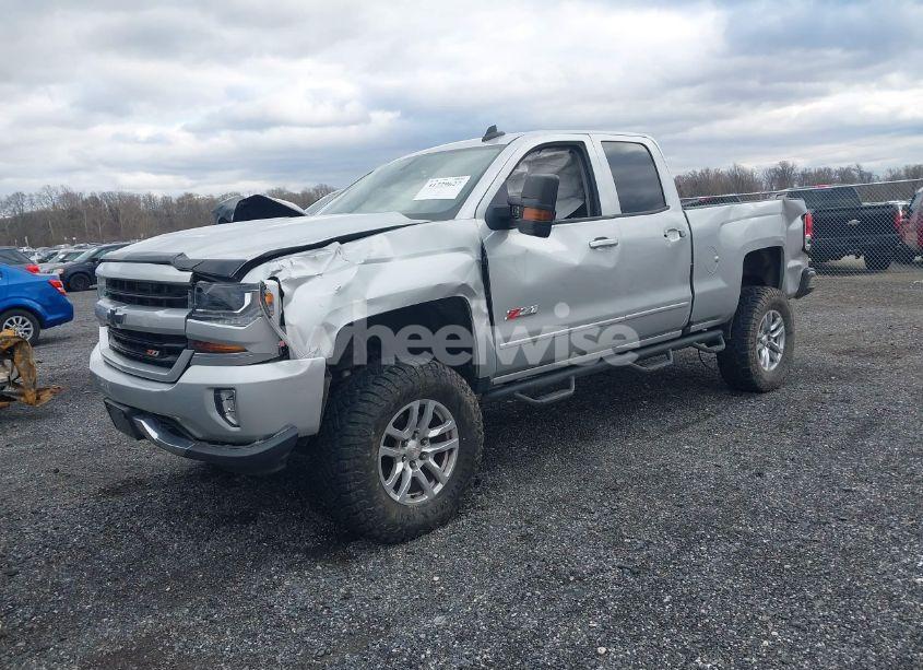 Photo 2 of 2017 Chevrolet Silverado 1500 1LT/2LT (VIN 1GCVKREC1HZ237305)