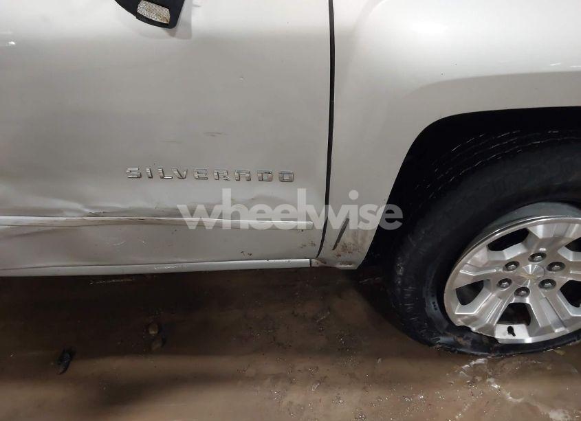 Photo 12 of 2017 Chevrolet Silverado 1500 2LT (VIN 1GCVKREC1HZ336822)