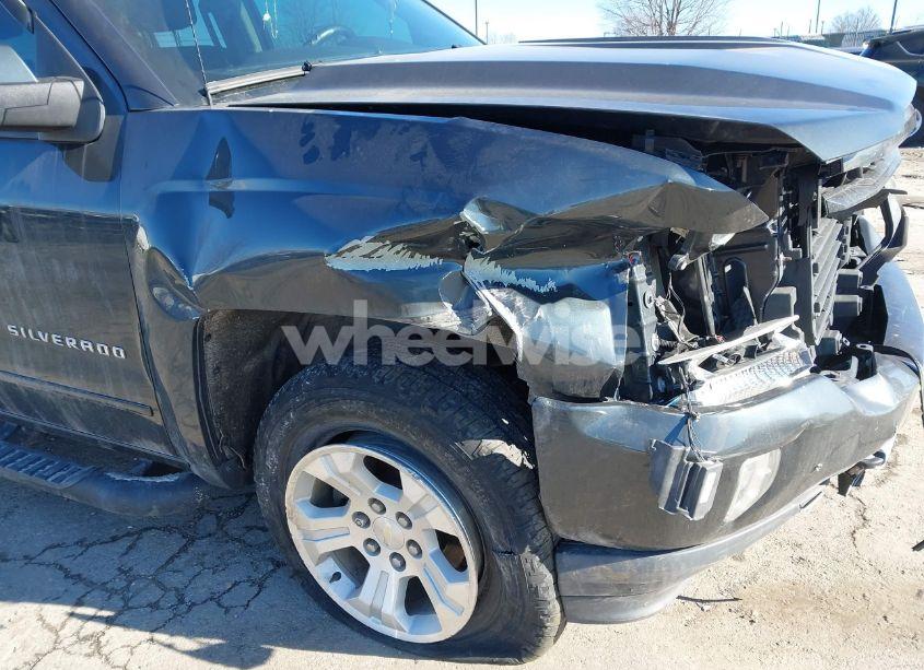 Photo 6 of 2017 Chevrolet Silverado 1500 2LT (VIN 1GCVKREC1HZ342782)