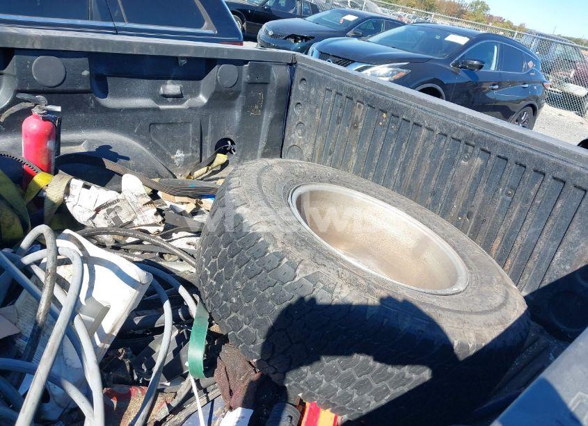 Photo 12 of 2017 Chevrolet Silverado 1500 1LT (VIN 1GCVKREC1HZ372414)