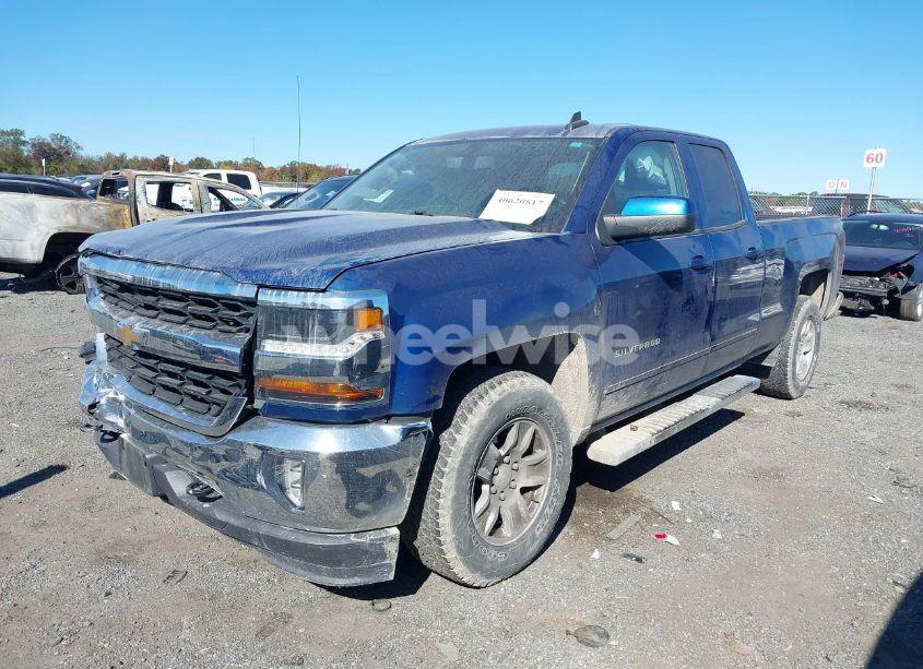 Photo 6 of 2017 Chevrolet Silverado 1500 1LT (VIN 1GCVKREC1HZ372414)