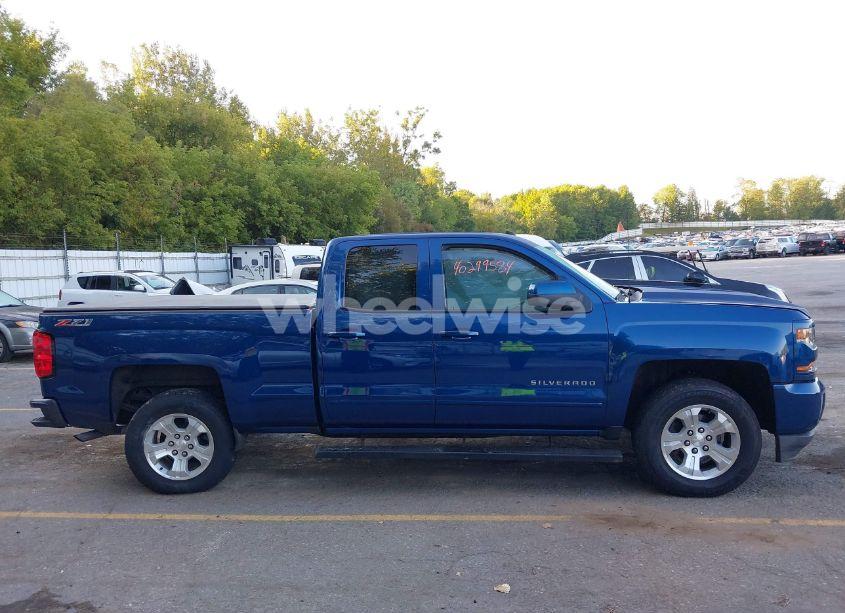 Photo 13 of 2017 Chevrolet Silverado 1500 2LT (VIN 1GCVKREC1HZ388368)