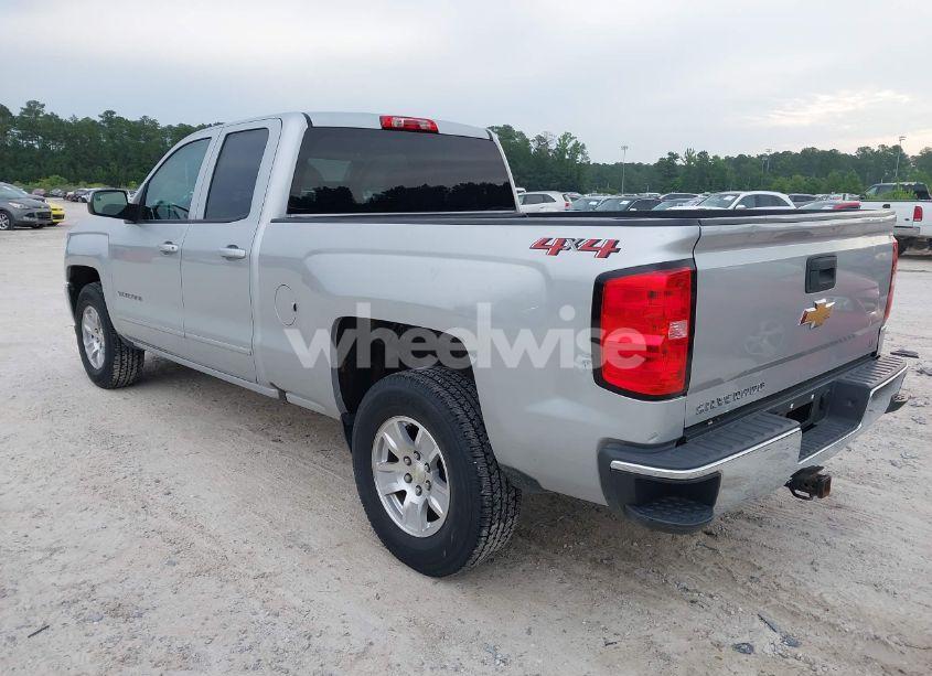 Photo 3 of 2018 Chevrolet Silverado 1500 1LT (VIN 1GCVKREC1JZ134780)