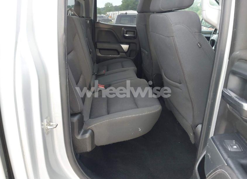 Photo 8 of 2018 Chevrolet Silverado 1500 1LT (VIN 1GCVKREC1JZ134780)