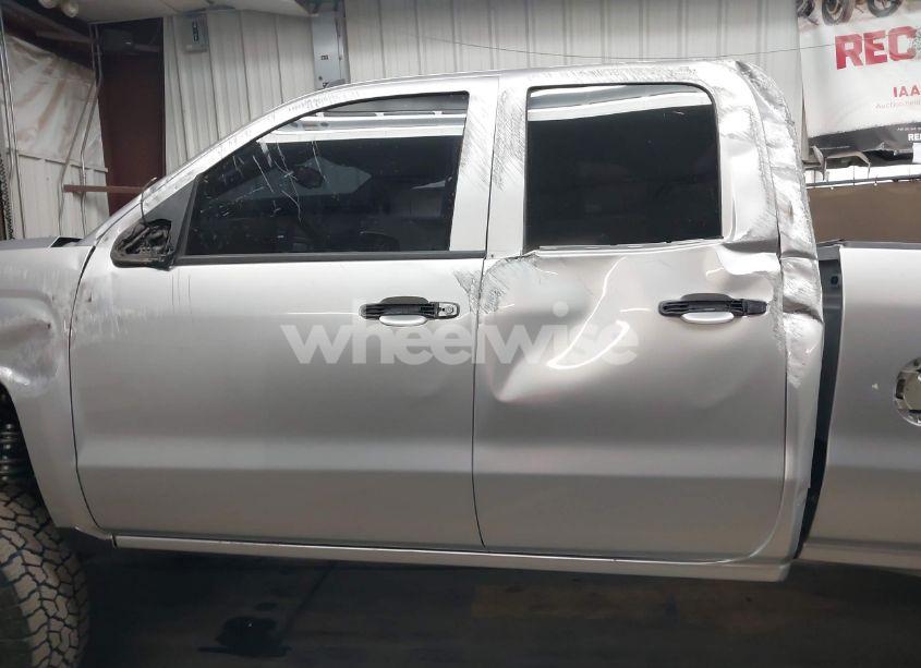 Photo 15 of 2018 Chevrolet Silverado 1500 1LT (VIN 1GCVKREC1JZ151188)