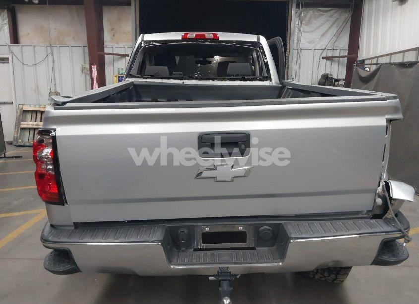 Photo 17 of 2018 Chevrolet Silverado 1500 1LT (VIN 1GCVKREC1JZ151188)