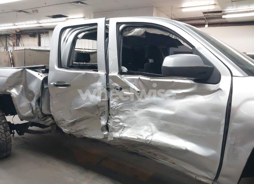 Photo 6 of 2018 Chevrolet Silverado 1500 1LT (VIN 1GCVKREC1JZ151188)