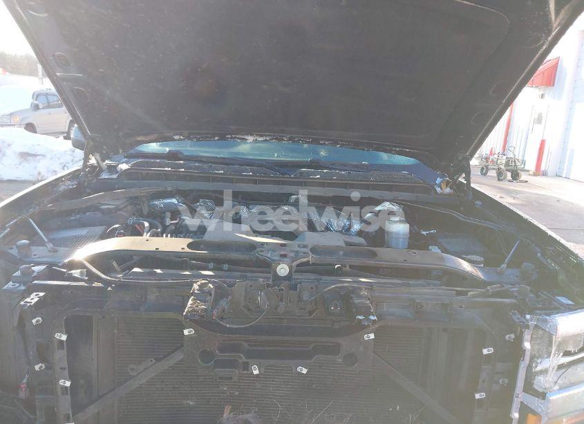 Photo 10 of 2018 Chevrolet Silverado 1500 1LT (VIN 1GCVKREC1JZ152616)