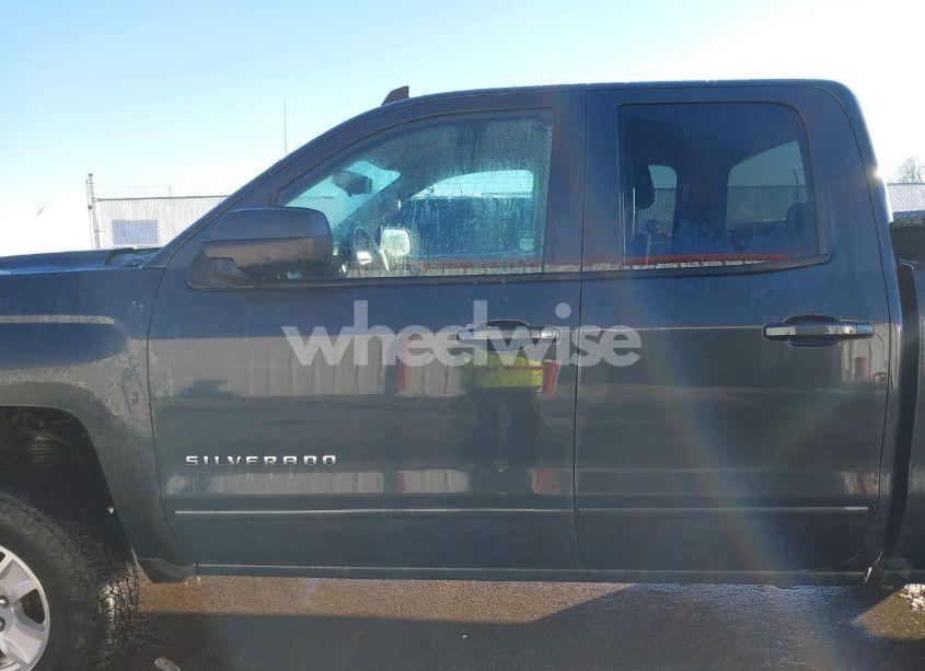 Photo 15 of 2018 Chevrolet Silverado 1500 1LT (VIN 1GCVKREC1JZ152616)