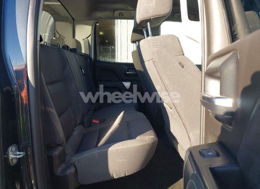 Photo 8 of 2018 Chevrolet Silverado 1500 1LT (VIN 1GCVKREC1JZ152616)