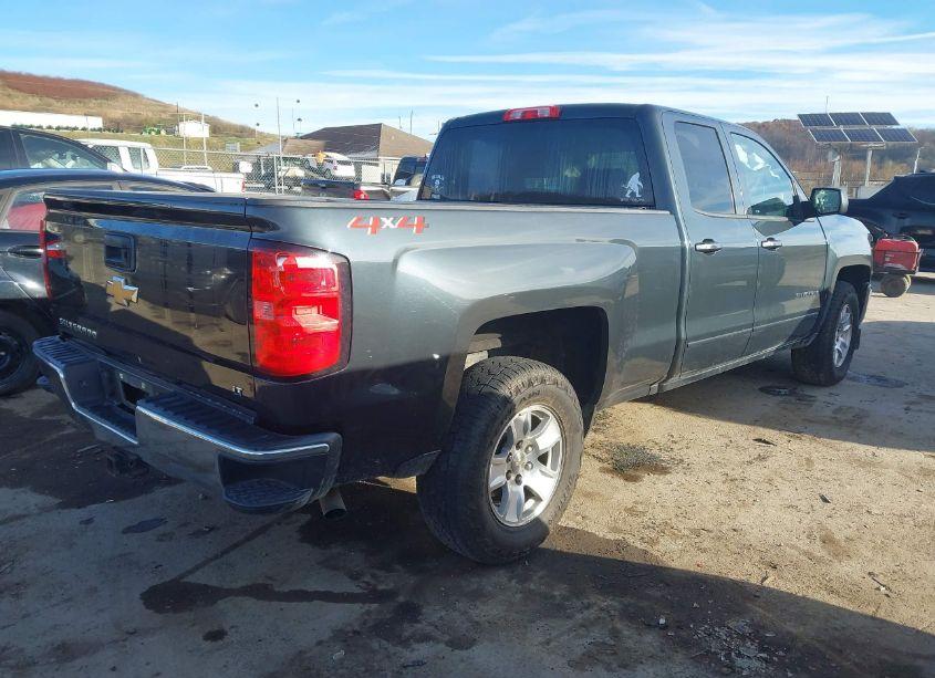 Photo 4 of 2018 Chevrolet Silverado 1500 1LT (VIN 1GCVKREC1JZ161705)