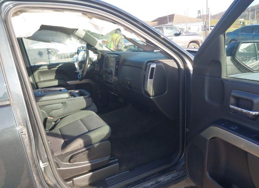 Photo 5 of 2018 Chevrolet Silverado 1500 1LT (VIN 1GCVKREC1JZ161705)