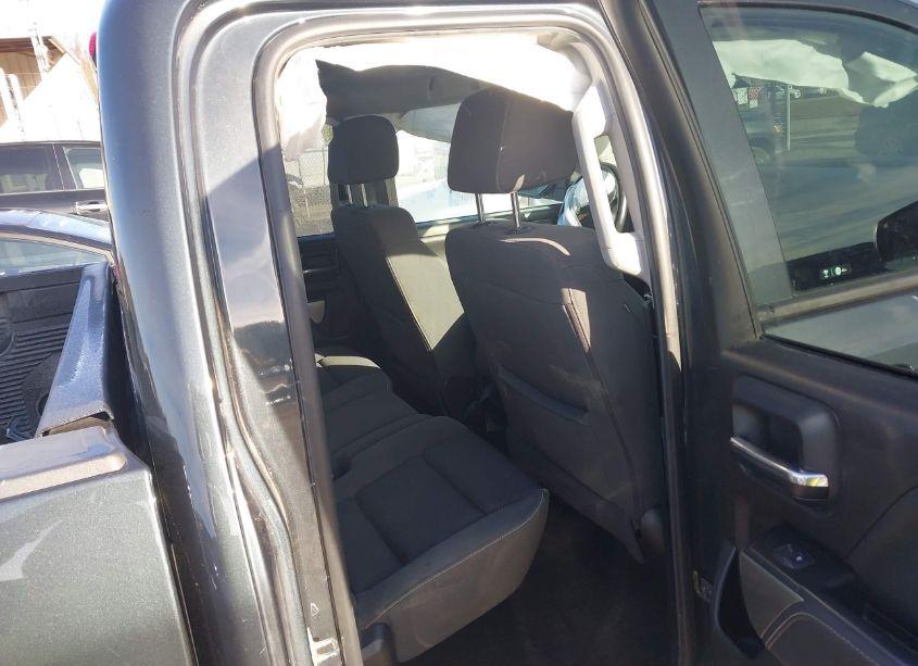 Photo 8 of 2018 Chevrolet Silverado 1500 1LT (VIN 1GCVKREC1JZ161705)