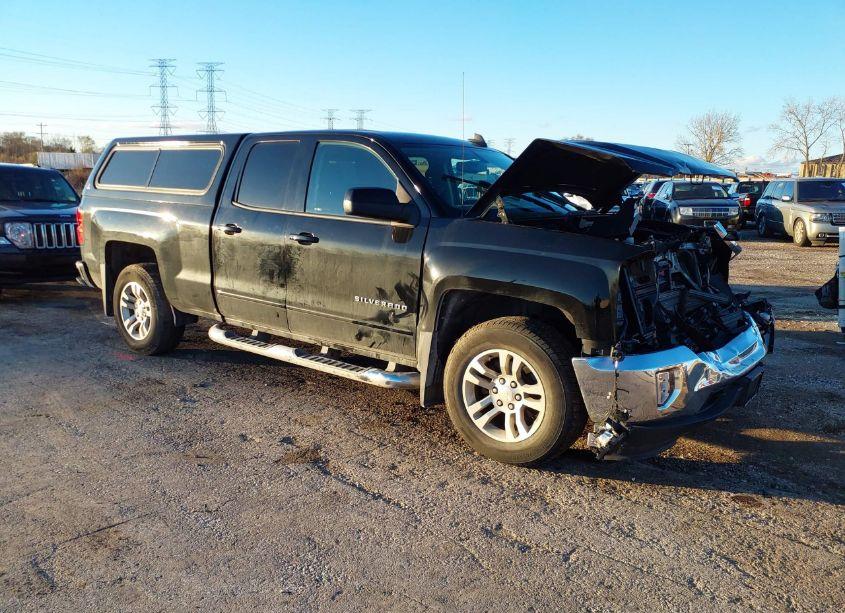 2018 Chevrolet Silverado 1500 1LT (VIN 1GCVKREC1JZ187978) main photo