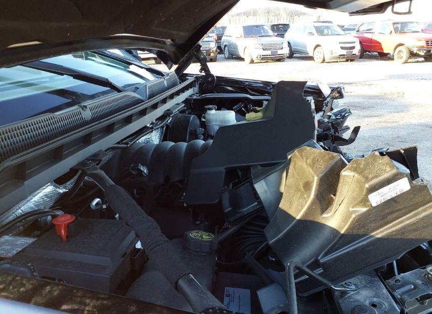 Photo 19 of 2018 Chevrolet Silverado 1500 1LT (VIN 1GCVKREC1JZ187978)