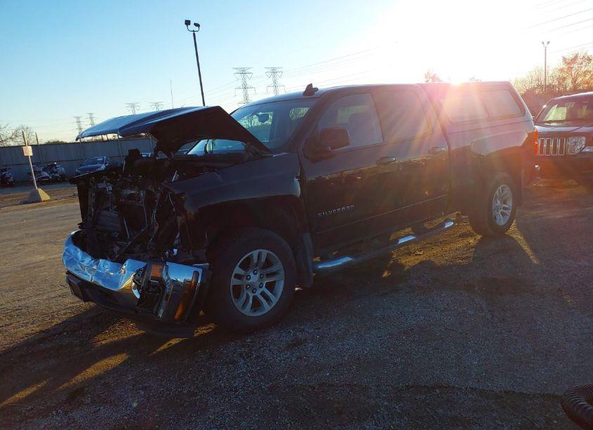 Photo 2 of 2018 Chevrolet Silverado 1500 1LT (VIN 1GCVKREC1JZ187978)