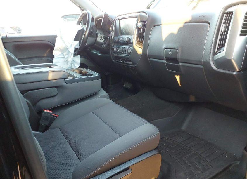 Photo 5 of 2018 Chevrolet Silverado 1500 1LT (VIN 1GCVKREC1JZ187978)