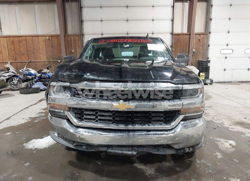 Photo 12 of 2018 Chevrolet Silverado 1500 1LT (VIN 1GCVKREC1JZ311828)