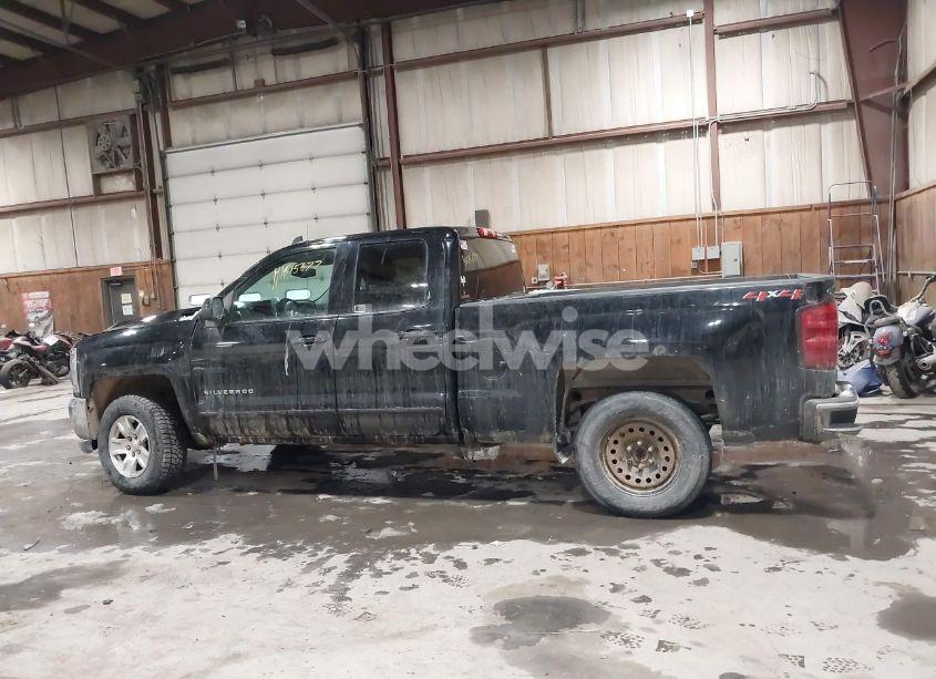 Photo 14 of 2018 Chevrolet Silverado 1500 1LT (VIN 1GCVKREC1JZ311828)