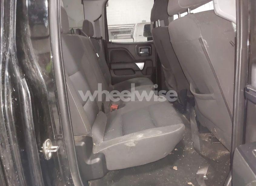 Photo 8 of 2018 Chevrolet Silverado 1500 1LT (VIN 1GCVKREC1JZ311828)