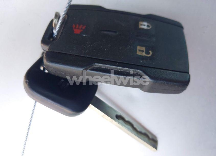 Photo 11 of 2018 Chevrolet Silverado 1500 1LT/2LT (VIN 1GCVKREC1JZ319640)